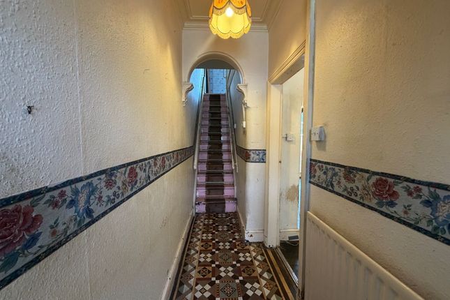 221, Oxford Gardens, Stafford photo 2