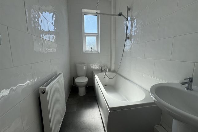 10, Mount Street, Barnsley photo 3