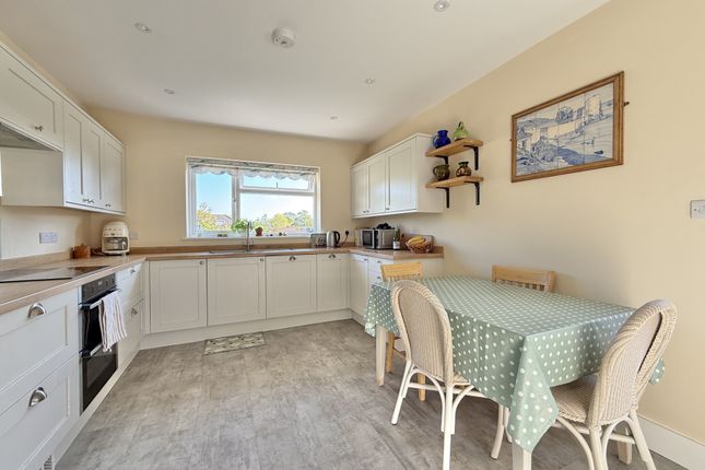 64, Wrefords Lane, Exeter photo 4