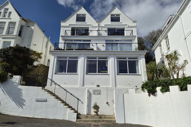 Apt 4 Penlee,, Tower Park, Fowey photo 3