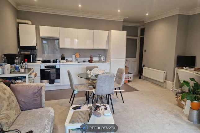 Lounge, Kitchen/Diner