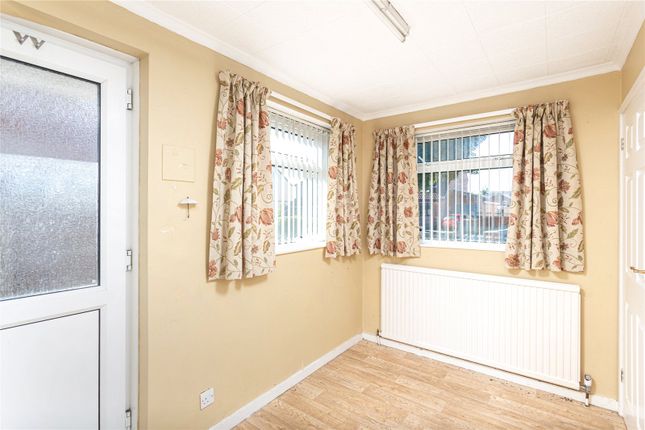 20, Chiltern Way, York photo 4