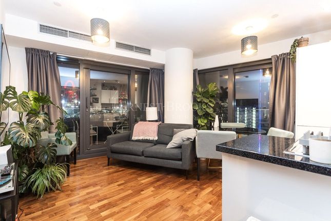 Flat for sale in River Heights, 90 High Street, Stratford