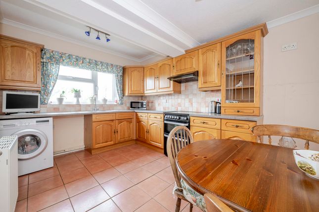 7, Cherry Cottages, Fletching photo 3