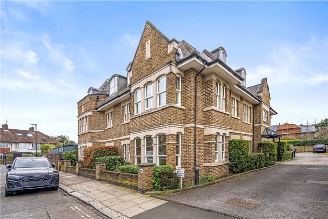 2-bed flat on 4, Roxborough House, St Margarets, £475,000