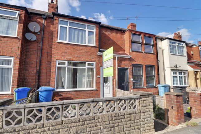 Thumbnail Terraced house for sale in Bethune Avenue, Hessle