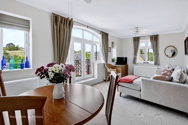 10, Brindley Court, Daventry photo 2