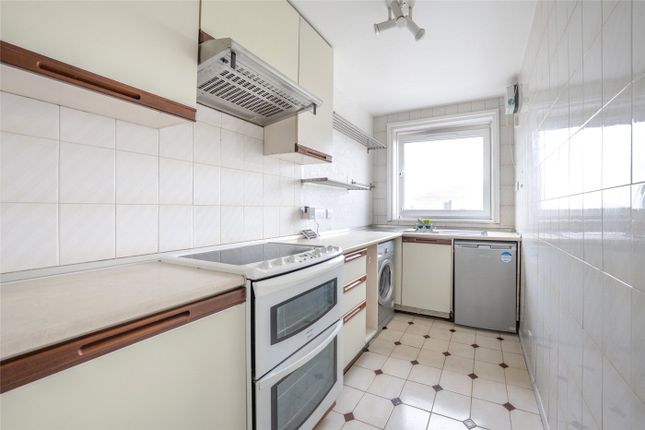 11B, Stuart Tower, London photo 4
