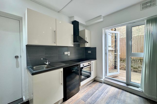 Studio 1, 754, Holloway Road, Archway photo 5