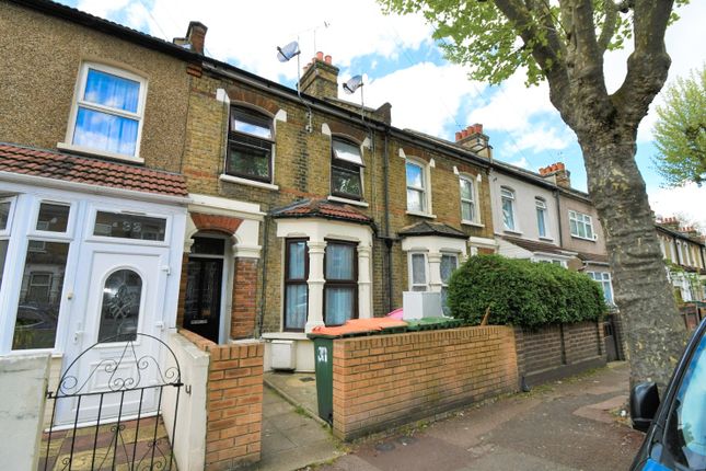 Thumbnail Flat to rent in Creighton Avenue, London
