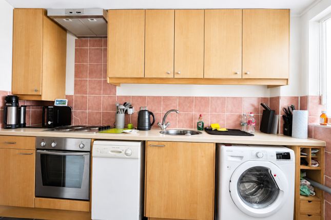 5, Priory Court, Walsall photo 3