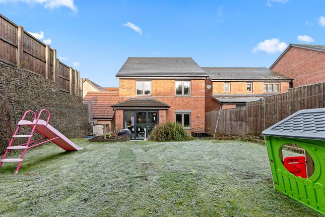 45, Cranleigh Road, Chesterfield photo 2
