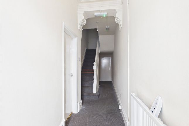 5, Warwick Road, Manchester photo 2