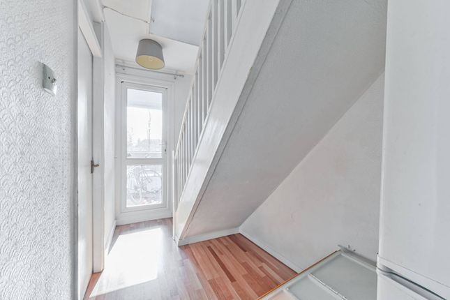 Flat for sale in Christchurch Road, Brixton Hill, London