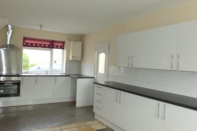 37, Lindisfarne Road, Corby photo 3