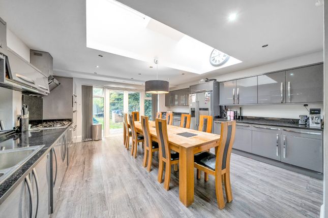 221, Woodcote Road, Purley photo 2