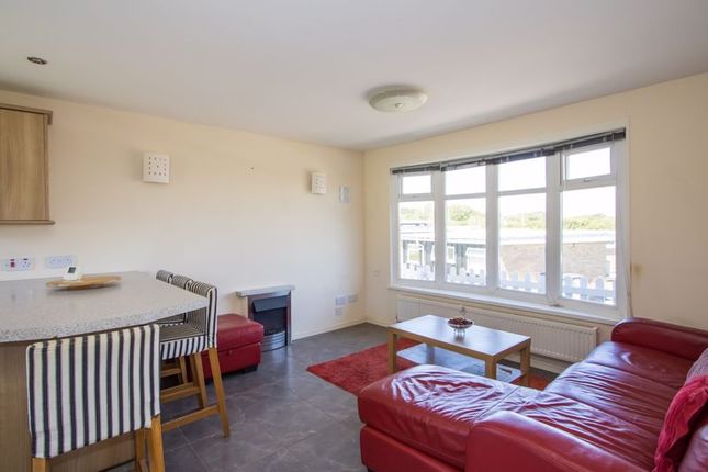83 Lavernock Point, Fort Road, Penarth photo 2