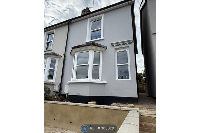 Earlsbrook Road, Redhill photo 2