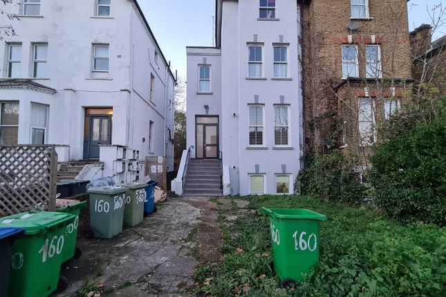 Thumbnail Flat to rent in Croydon Road, London