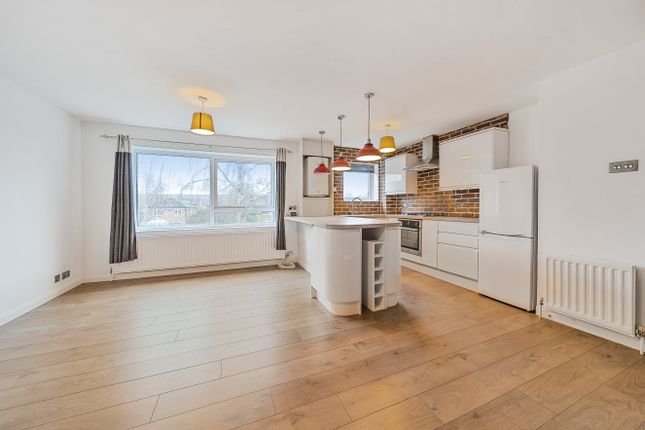Flat for sale in Mulberry Court, Guildford, Surrey