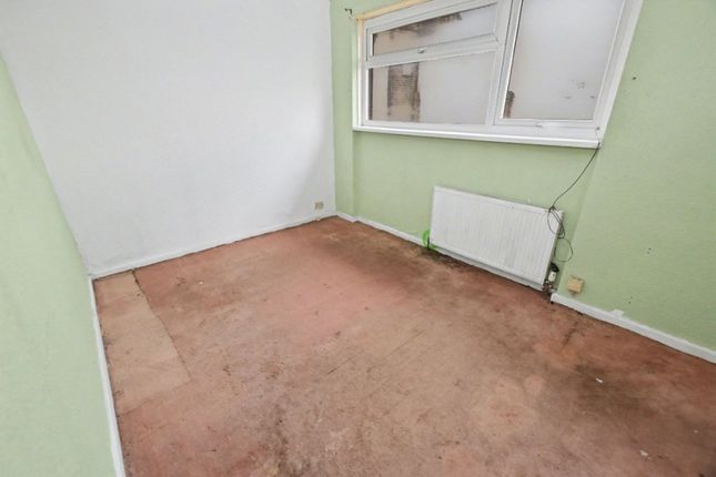 16, Greenside Road, West Yorkshire photo 5