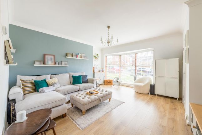 15, Greenacres, Shoreham-By-Sea photo 4