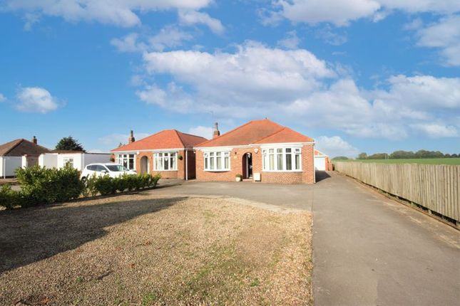 Thumbnail Bungalow for sale in Hull Road, Hull