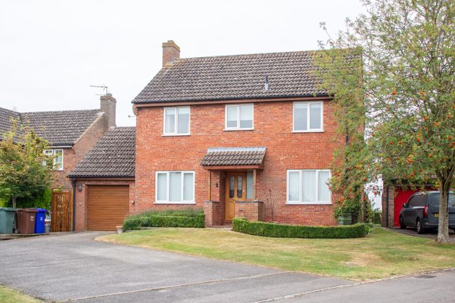 Thumbnail Detached house for sale in Gascoigne Way, Bloxham