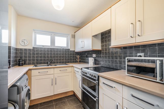 67, Peerless Drive, Uxbridge photo 4