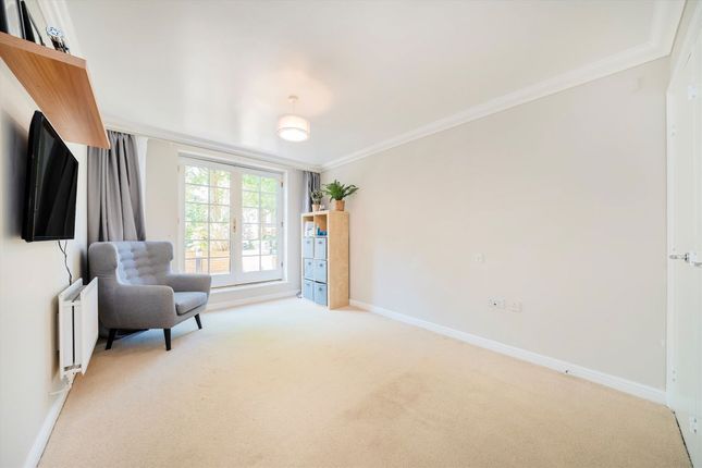 Flat 25, Holme Court, 158, Twickenham Road, Isleworth photo 4