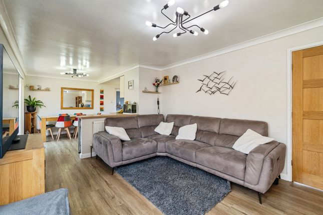 2, De Morley Close, Diss photo 3
