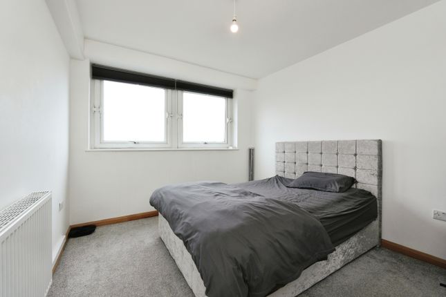 Flat for sale in Marlborough Towers, Leeds