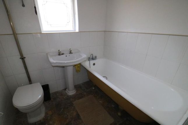 33, Branksome Avenue, Edmonton photo 4