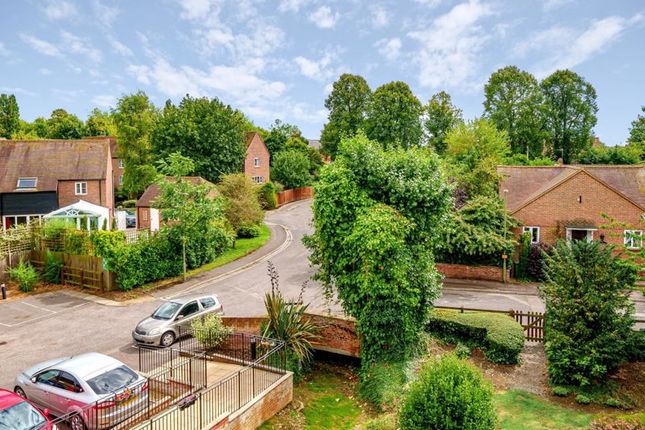 Flat for sale in Mill Stream Court, Abingdon