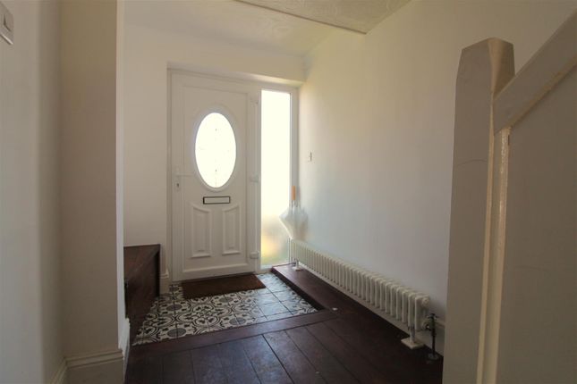 32, Blenheim Avenue, Redcar photo 4