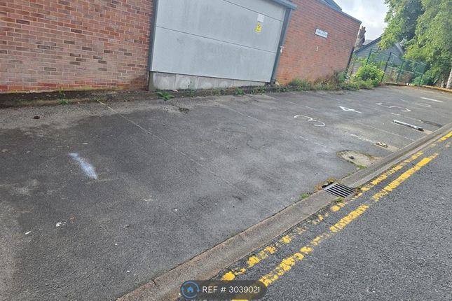 Kensington Close, Sutton-In-Ashfield photo 3