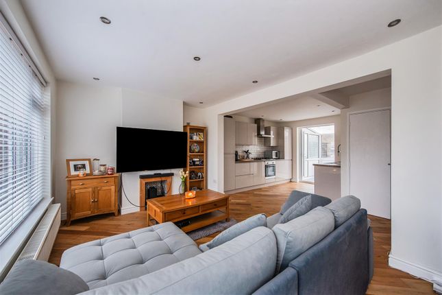 68, Seville Crescent, Andover photo 4