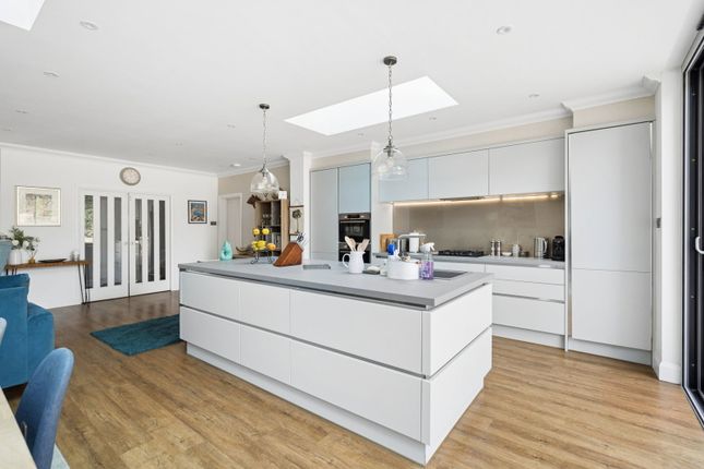 36, Beacon Way, Rickmansworth photo 4