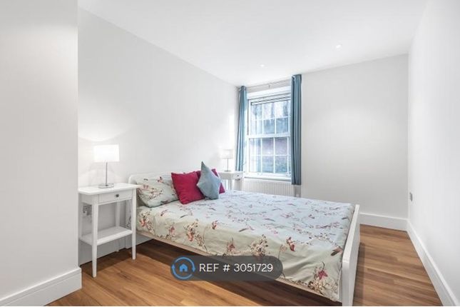 Flat, Grace House Vauxhall St, London photo 3