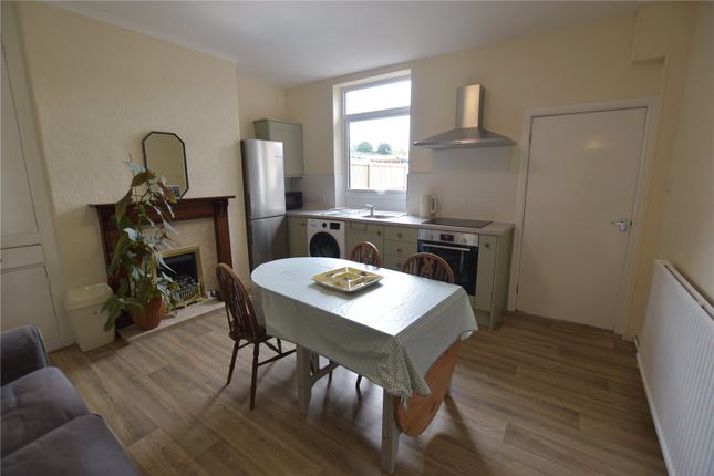 19, Ouzlewell Green, Wakefield photo 4