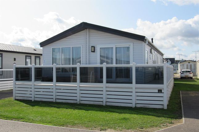 Thumbnail Mobile/park home for sale in St. Johns Road, Whitstable