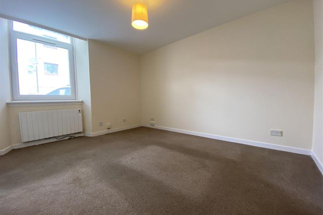 Flat to rent in South William Street, Perth