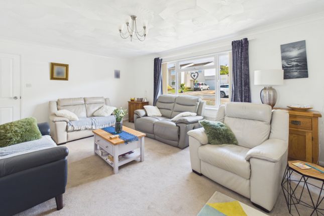 16 Tregenna Fields, Camborne photo 3