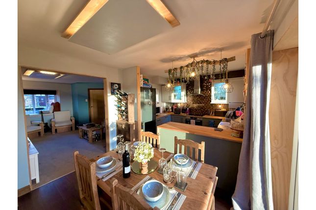 14, Mereheath, Wirral photo 4