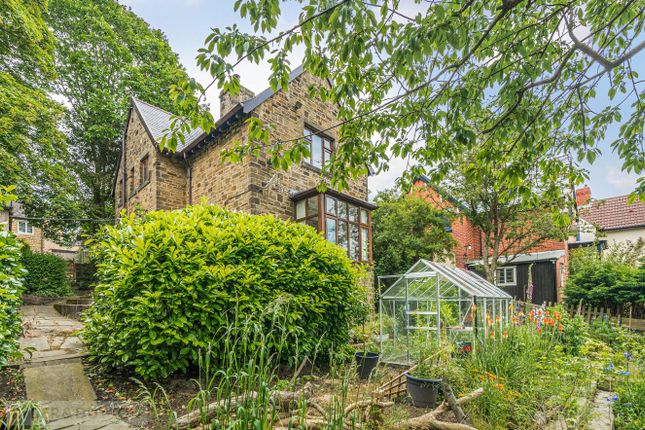 Thumbnail Detached house for sale in Ashbrow Road, Huddersfield, West Yorkshire
