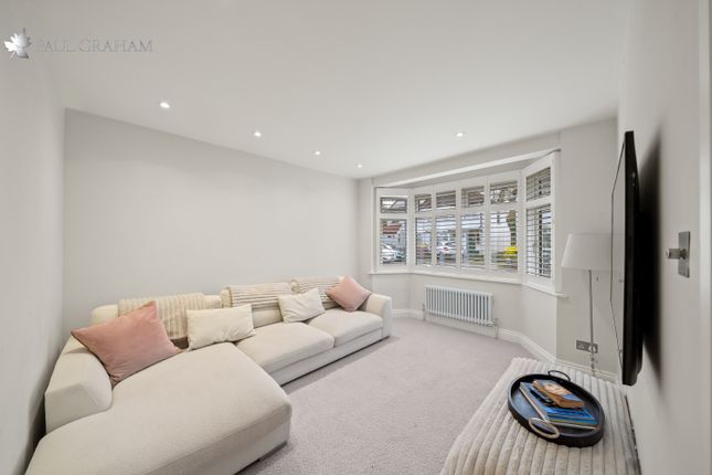 18, Oxford Road, Wallington photo 4