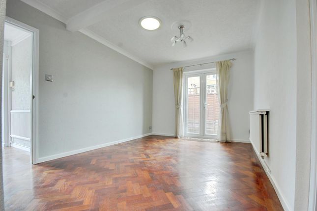 58, Mayflower Road, St. Albans photo 5
