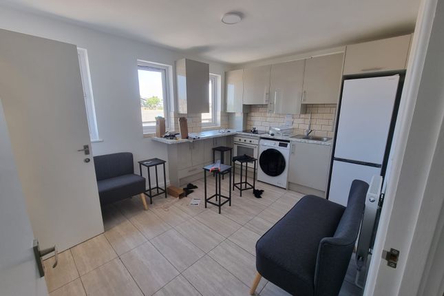 42a, Oxley Close, Bermondsey photo 3