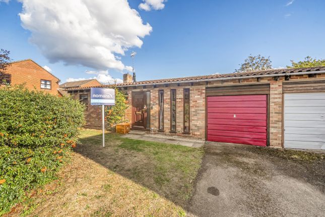 3-bed bungalow on 14, Tinwell Close, Reading, £525,000
