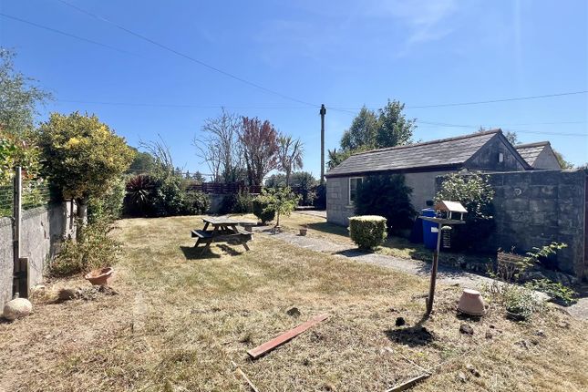 21, Polmear Road, St. Austell photo 3